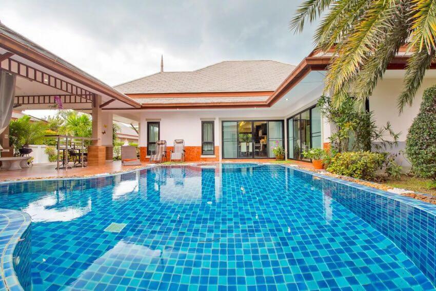 Villa Nataly Na Chom Thian Buitenkant foto