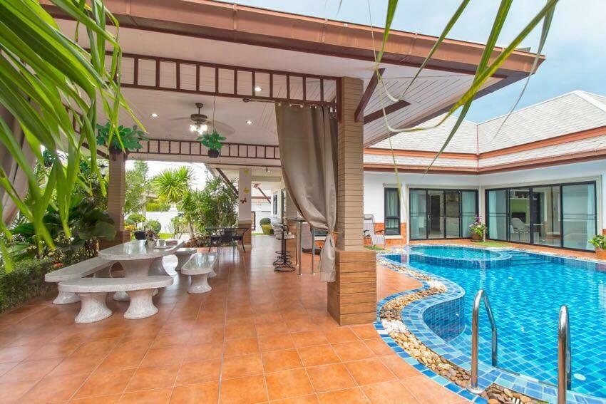 Villa Nataly Na Chom Thian Buitenkant foto