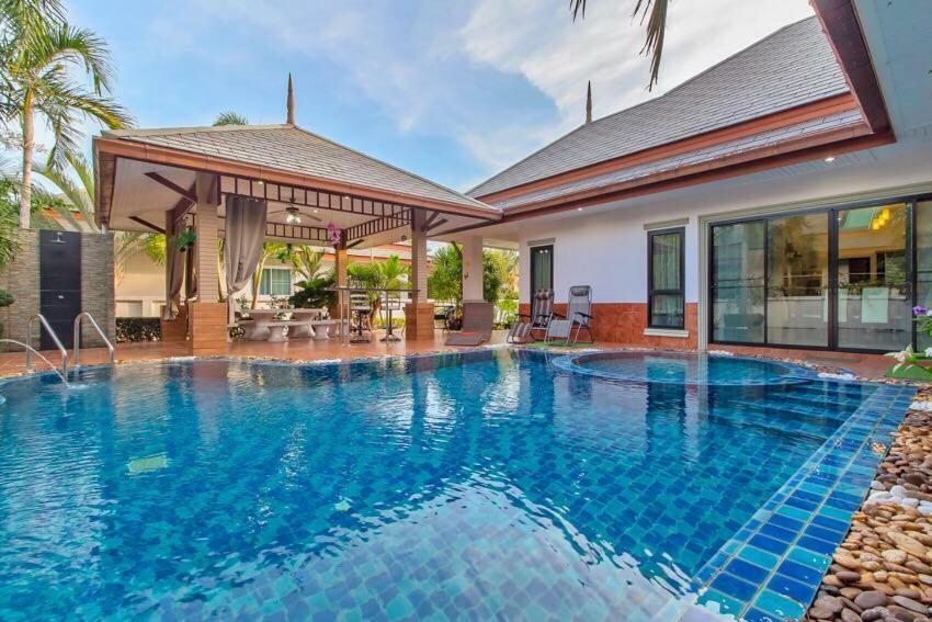 Villa Nataly Na Chom Thian Buitenkant foto